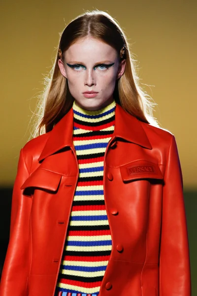 Look 9